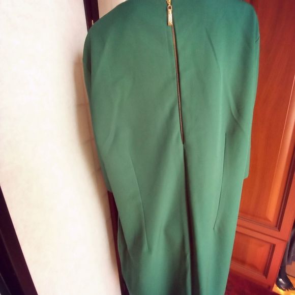 COCO line Plus Size Dress - Picture 3 of 8